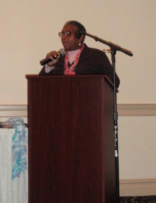 Denise V. Stewart, COSA Director, thanks Foster Grandparents for their service. 